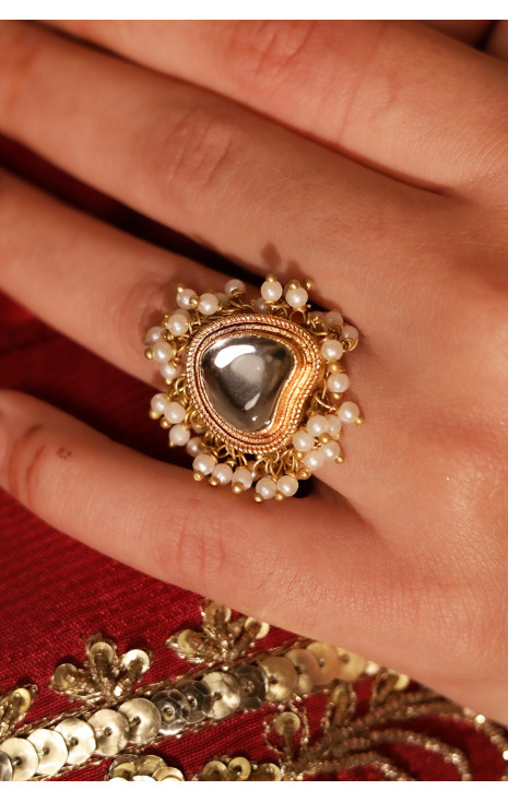 Maya (Ring)